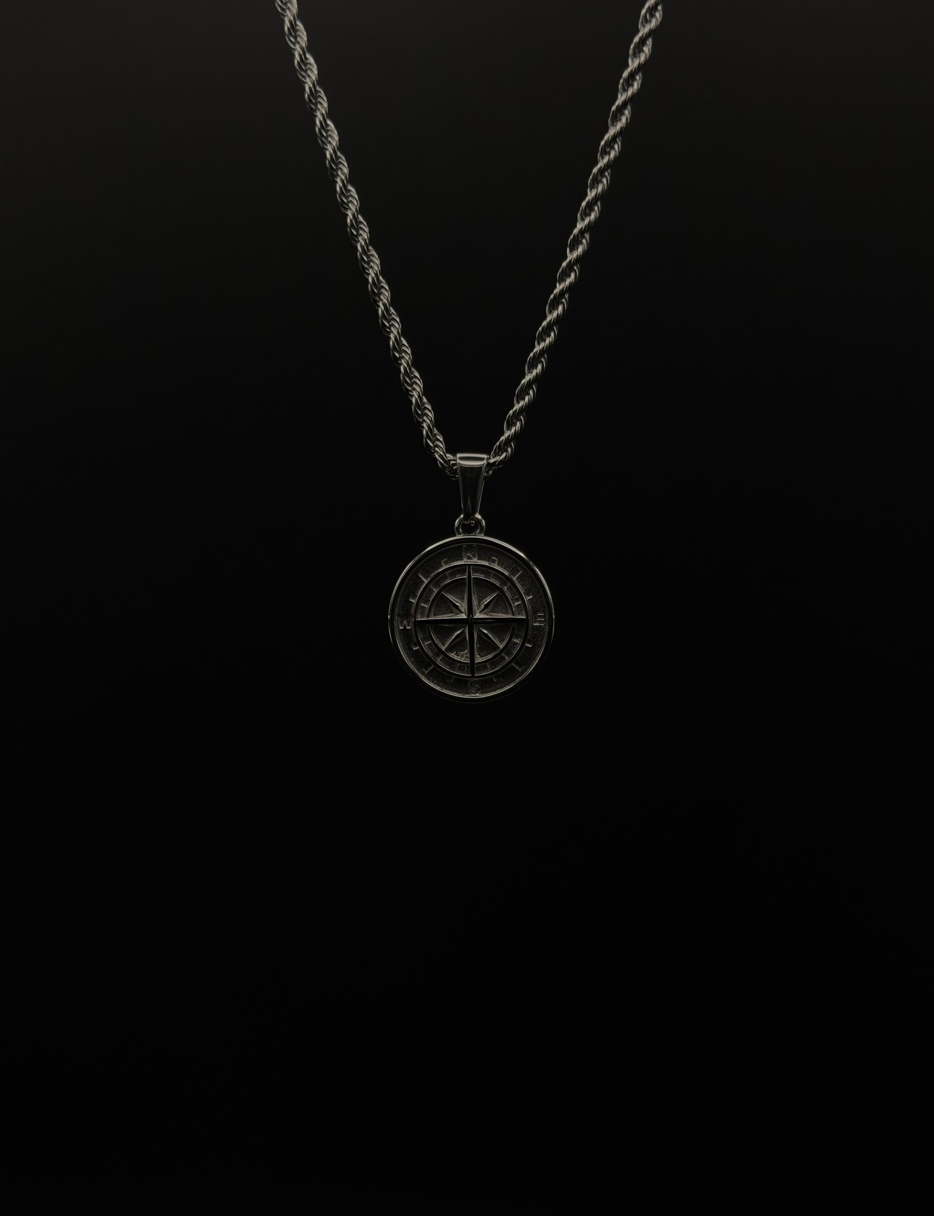 Astra Polaris Pendant